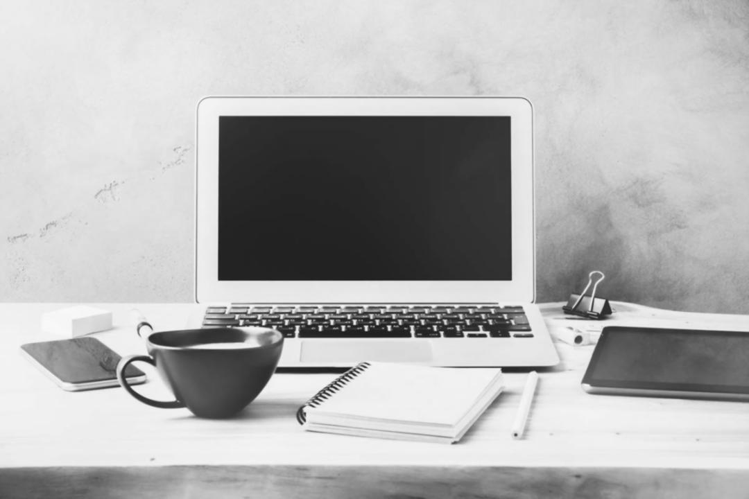 Materiales y herramientas de trabajo creativo